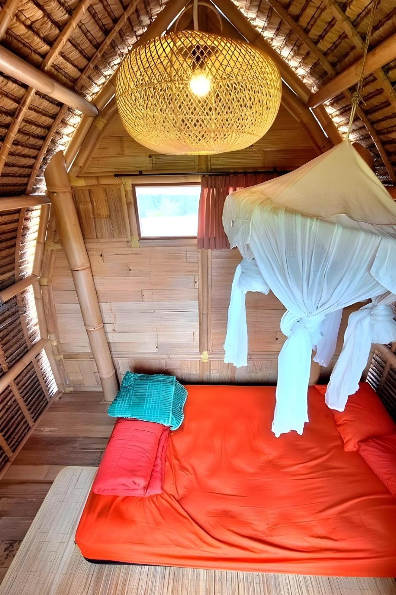 Lumbung Langit Bali House & Hostel Tampaksiring Exterior photo